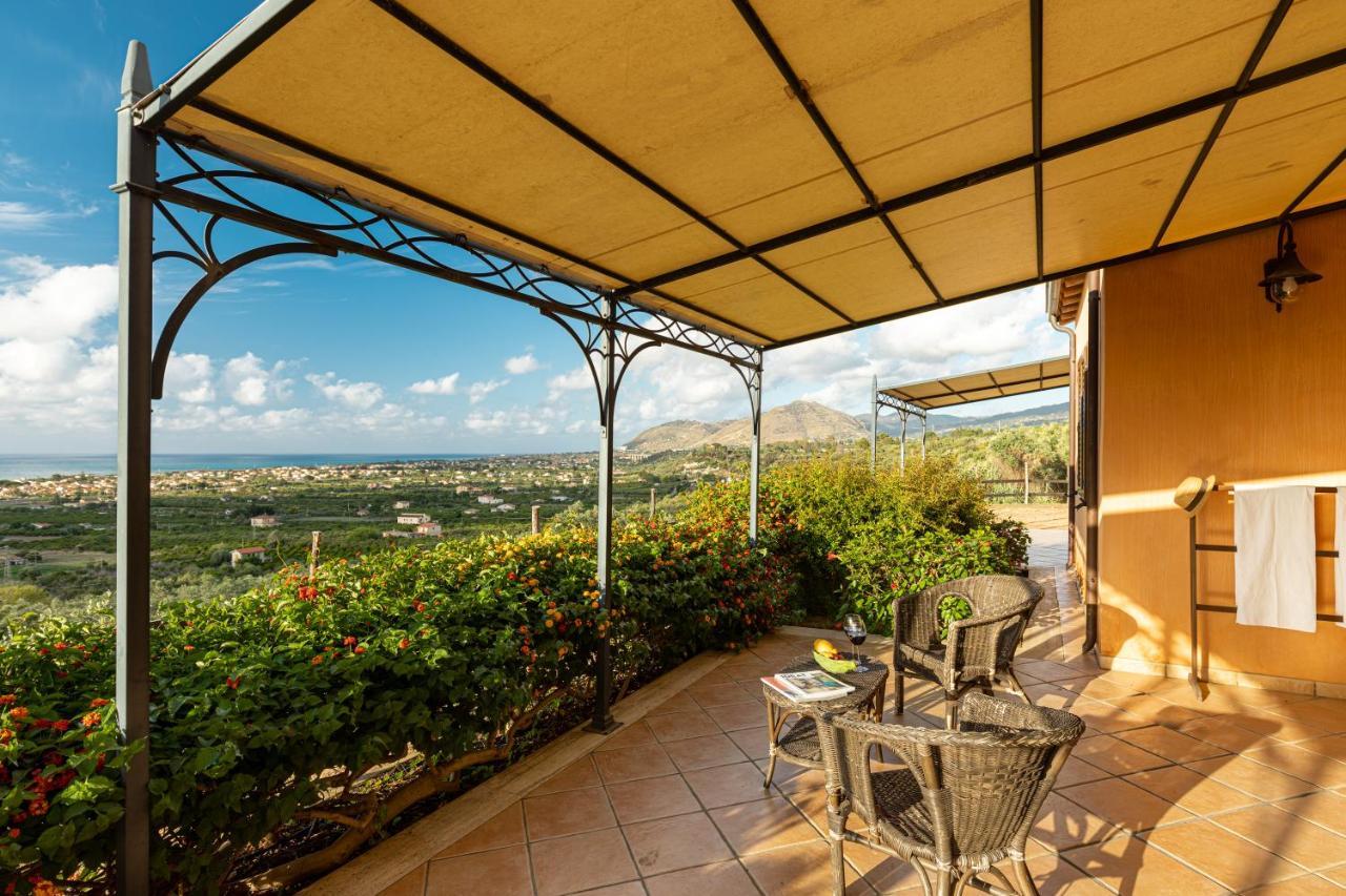 Solemar Sicilia - Le Casette Di Calzata Campofelice Di Roccella Exterior photo